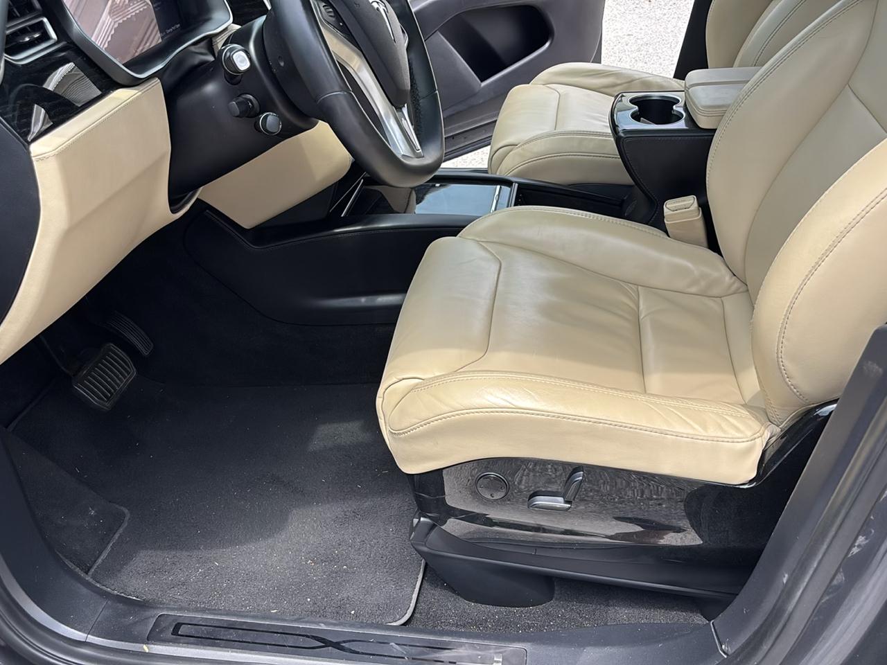 Tesla Model X 75D 2016