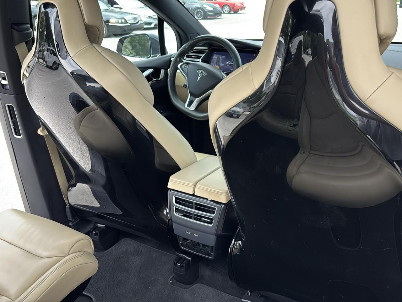 Tesla Model X 75D 2016