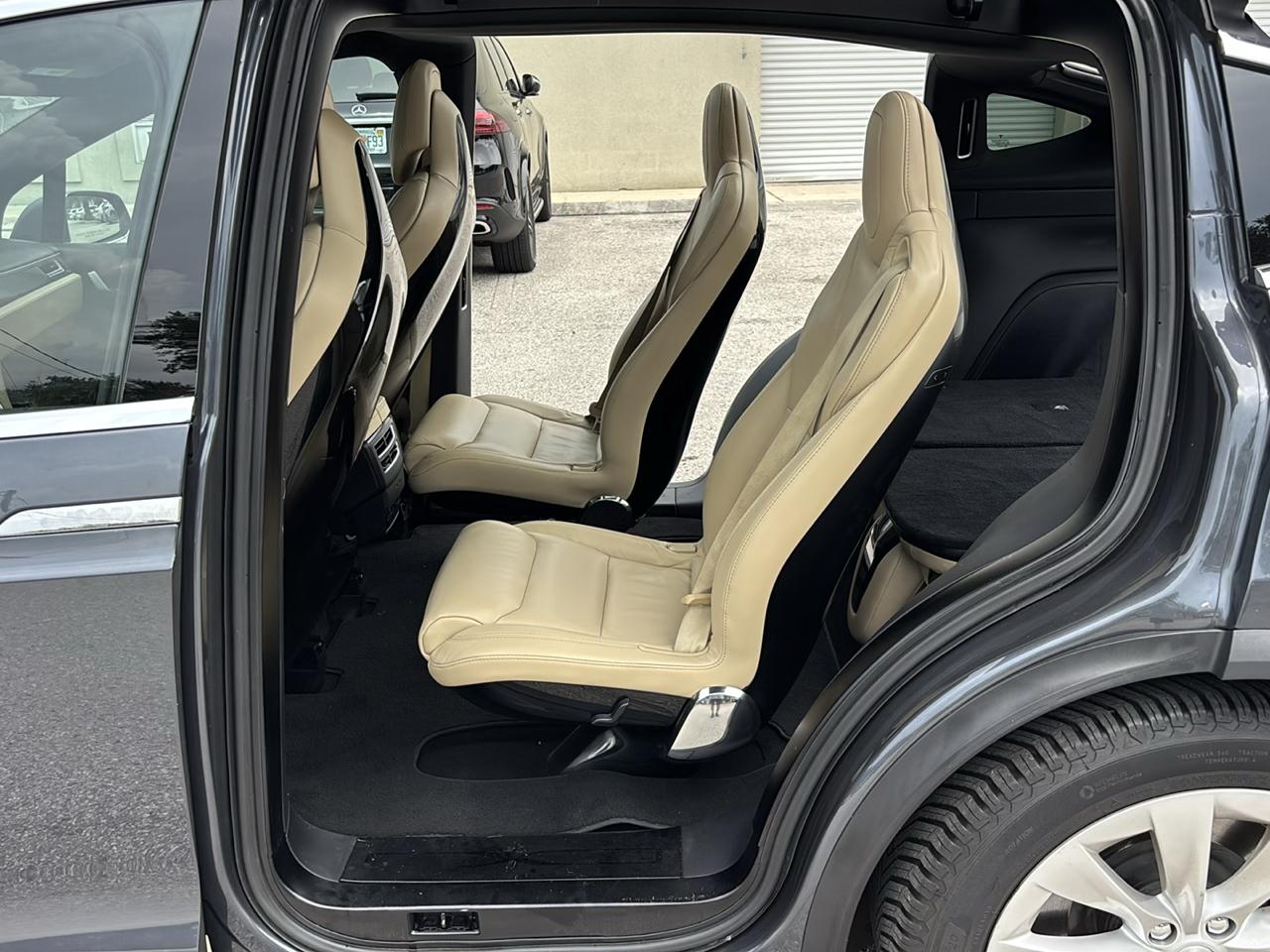 Tesla Model X 75D 2016