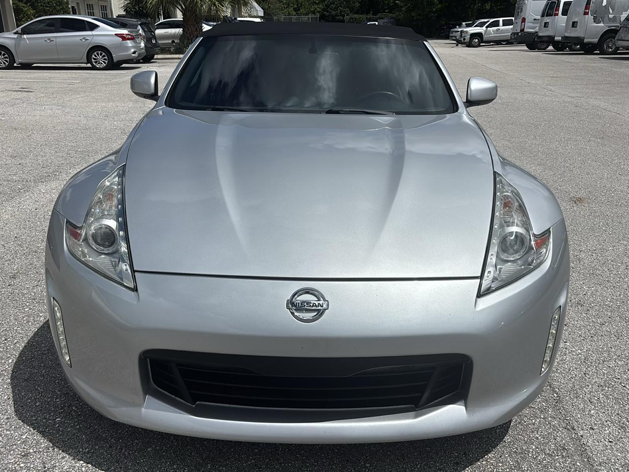 Nissan Z 370Z Touring Roadster 2013