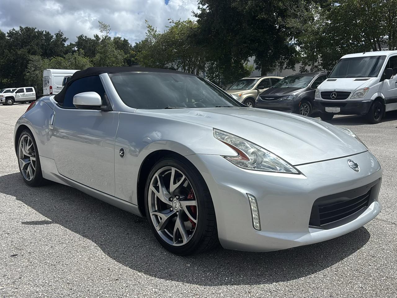 Nissan Z 370Z Touring Roadster 2013