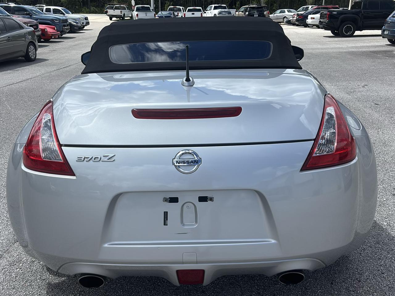 Nissan Z 370Z Touring Roadster 2013