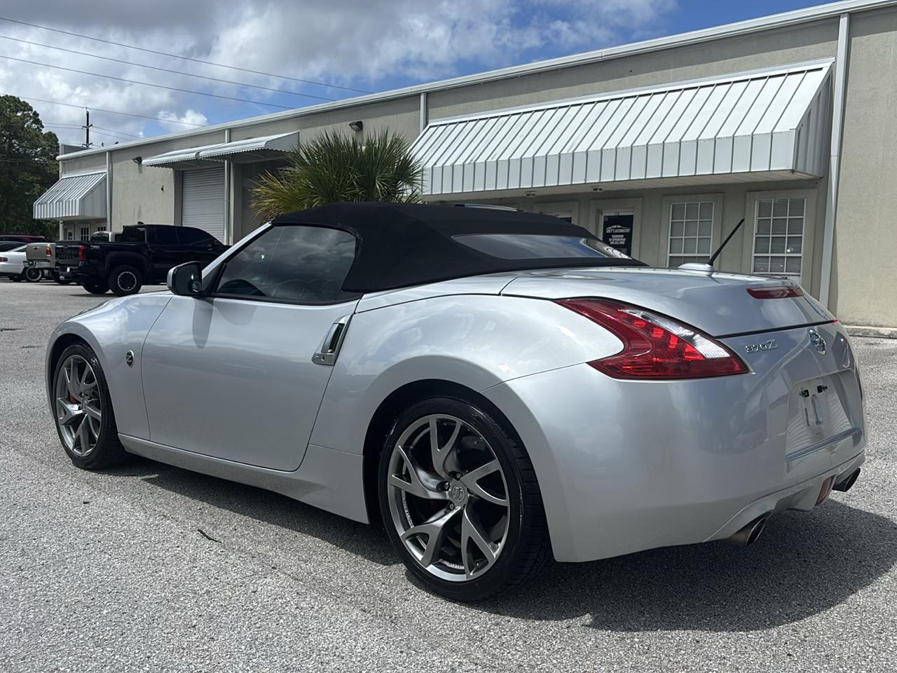 Nissan Z 370Z Touring Roadster 2013