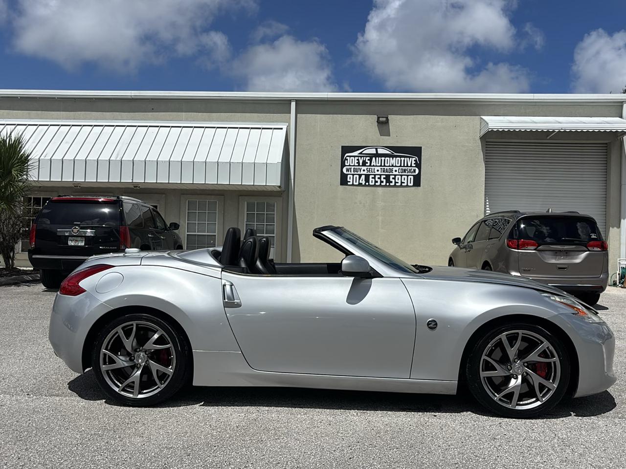 Nissan Z 370Z Touring Roadster 2013