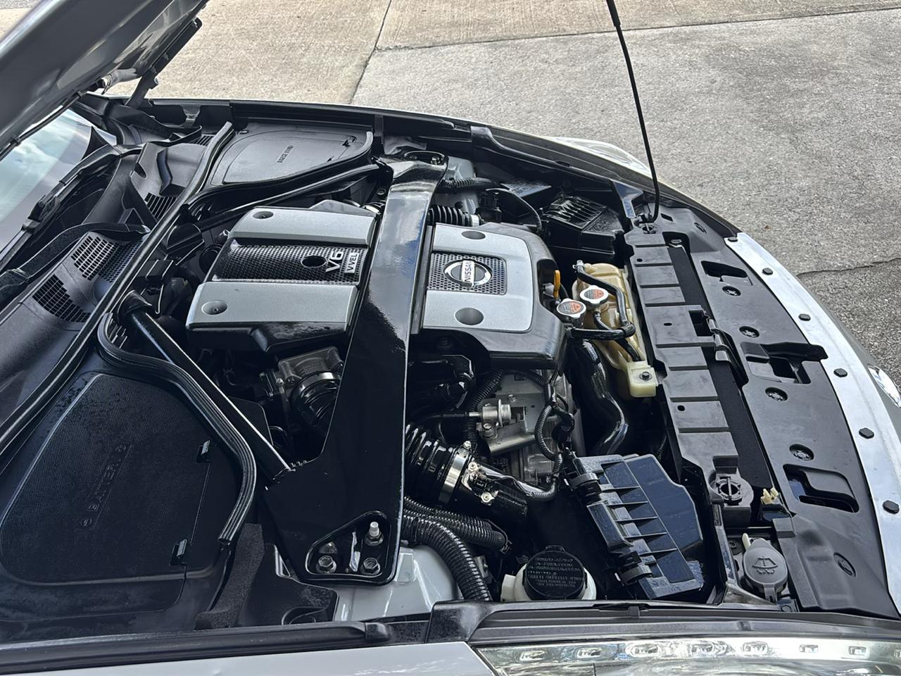 Nissan Z 370Z Touring Roadster 2013