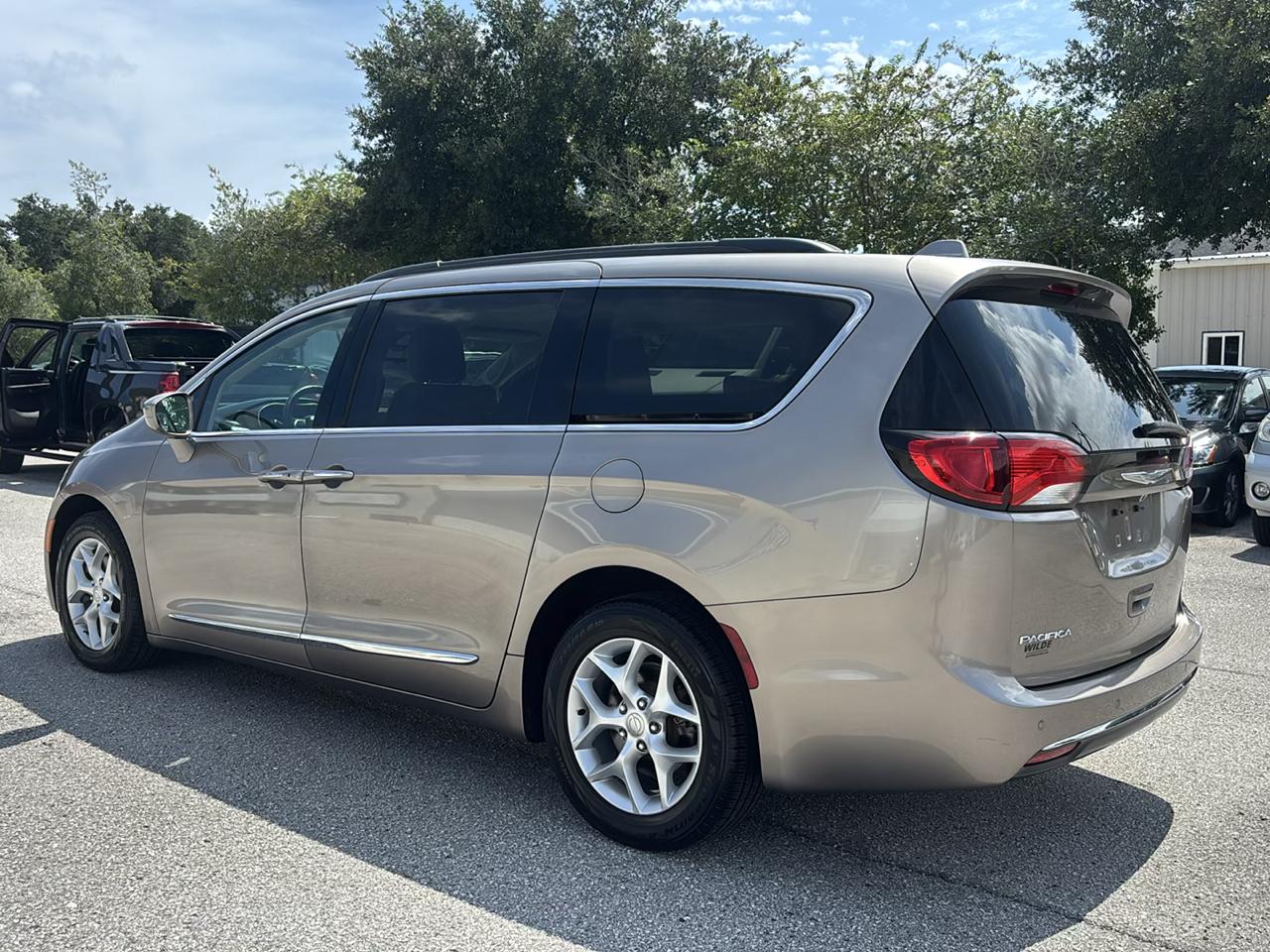 Chrysler Pacifica Touring-L 2017