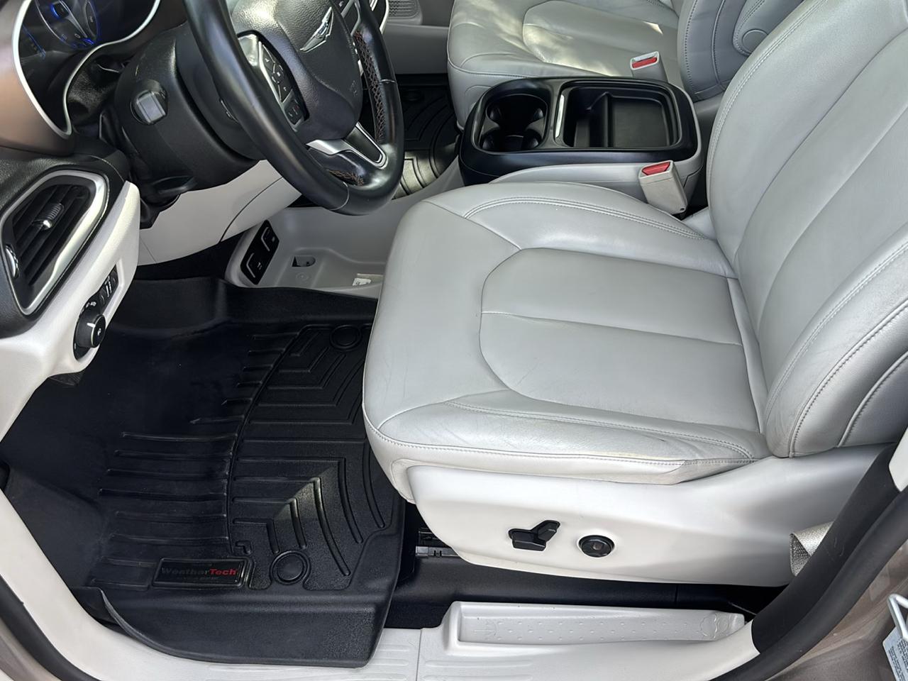 Chrysler Pacifica Touring-L 2017