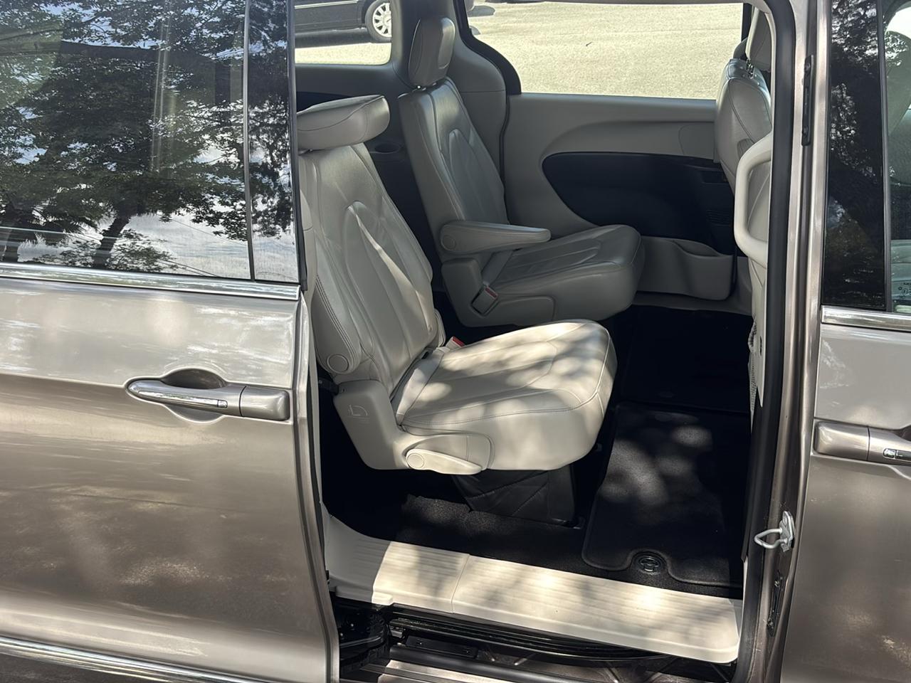 Chrysler Pacifica Touring-L 2017
