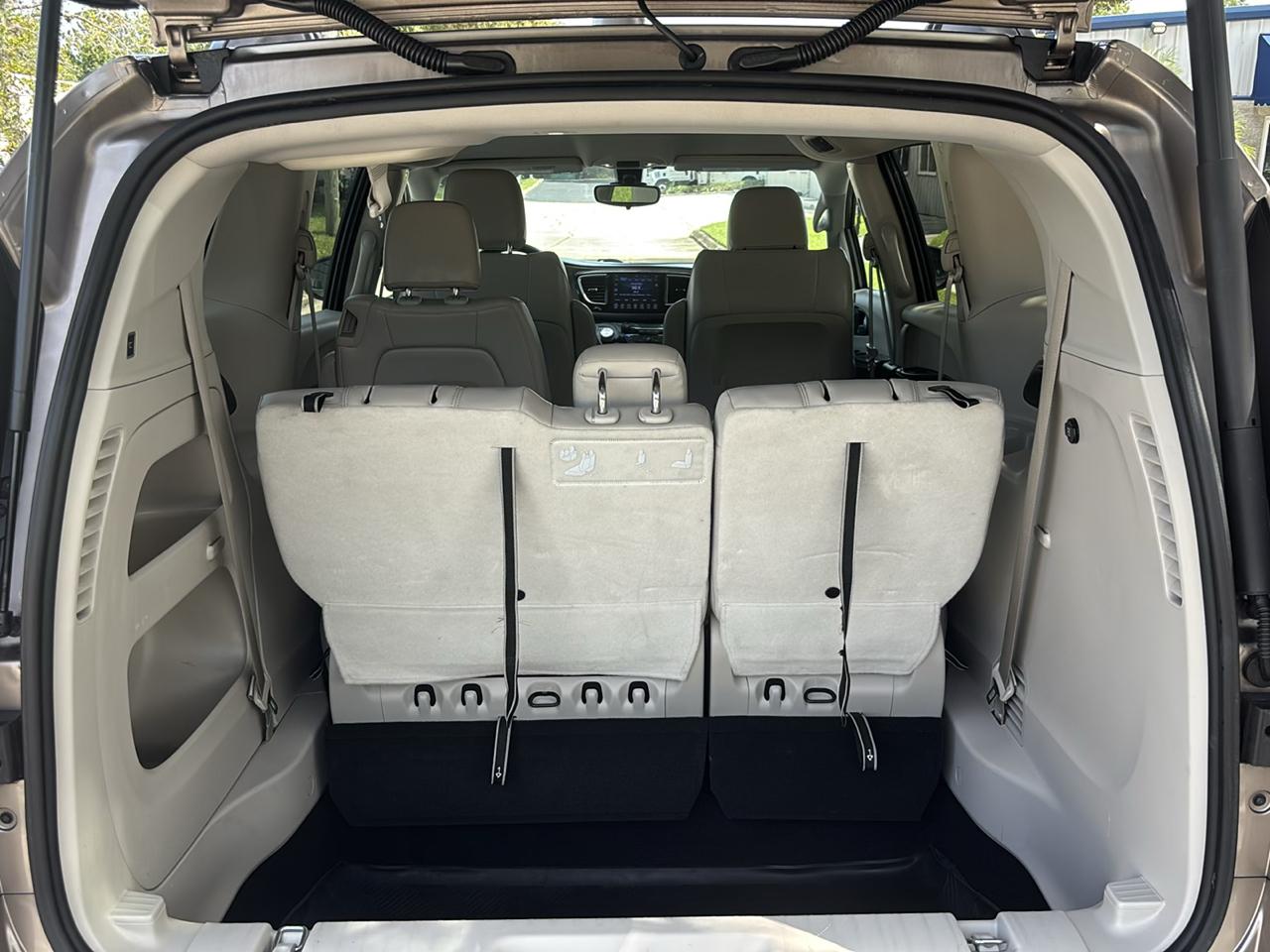 Chrysler Pacifica Touring-L 2017