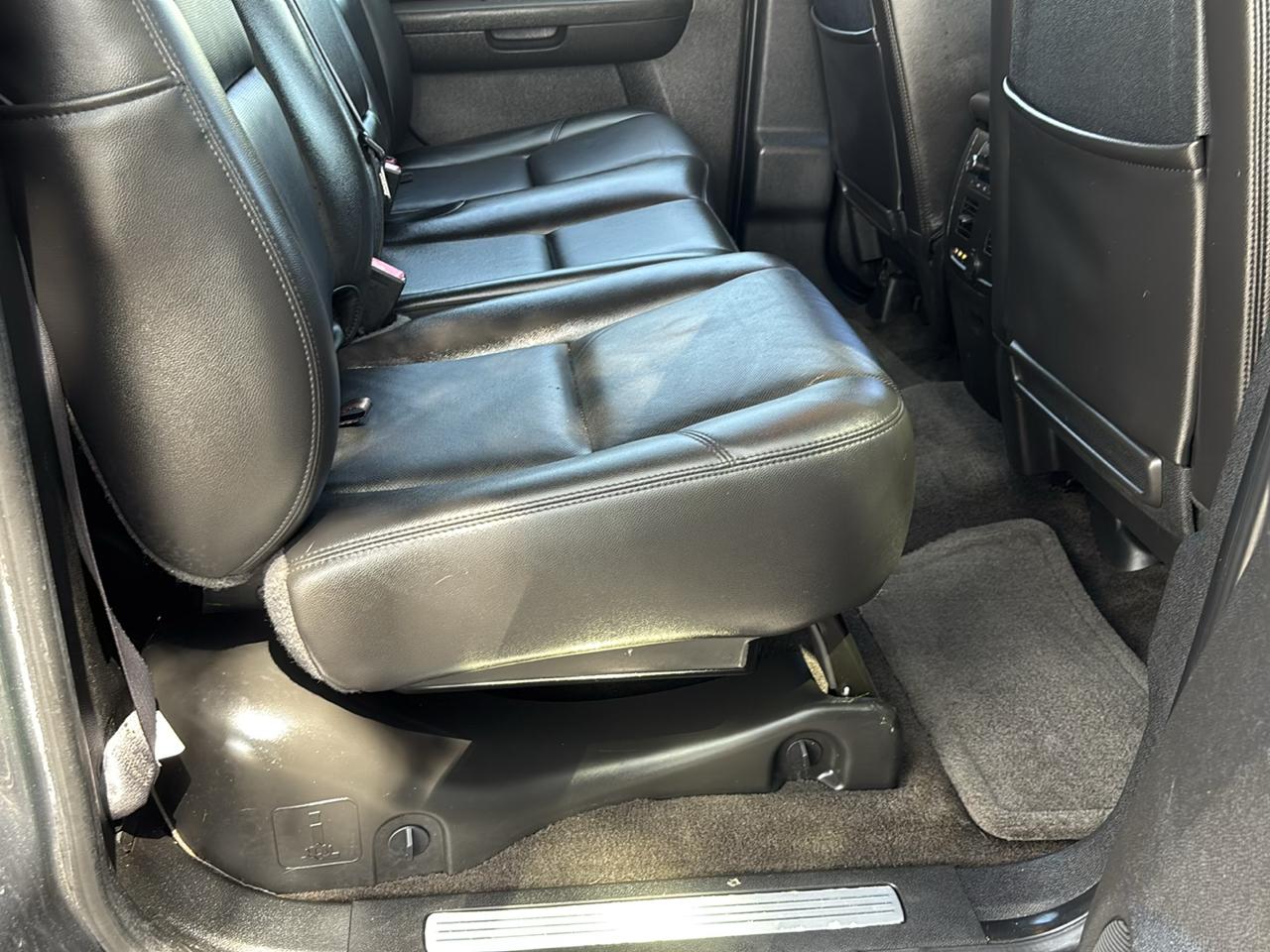 Chevrolet Avalanche LTZ 4WD 2011