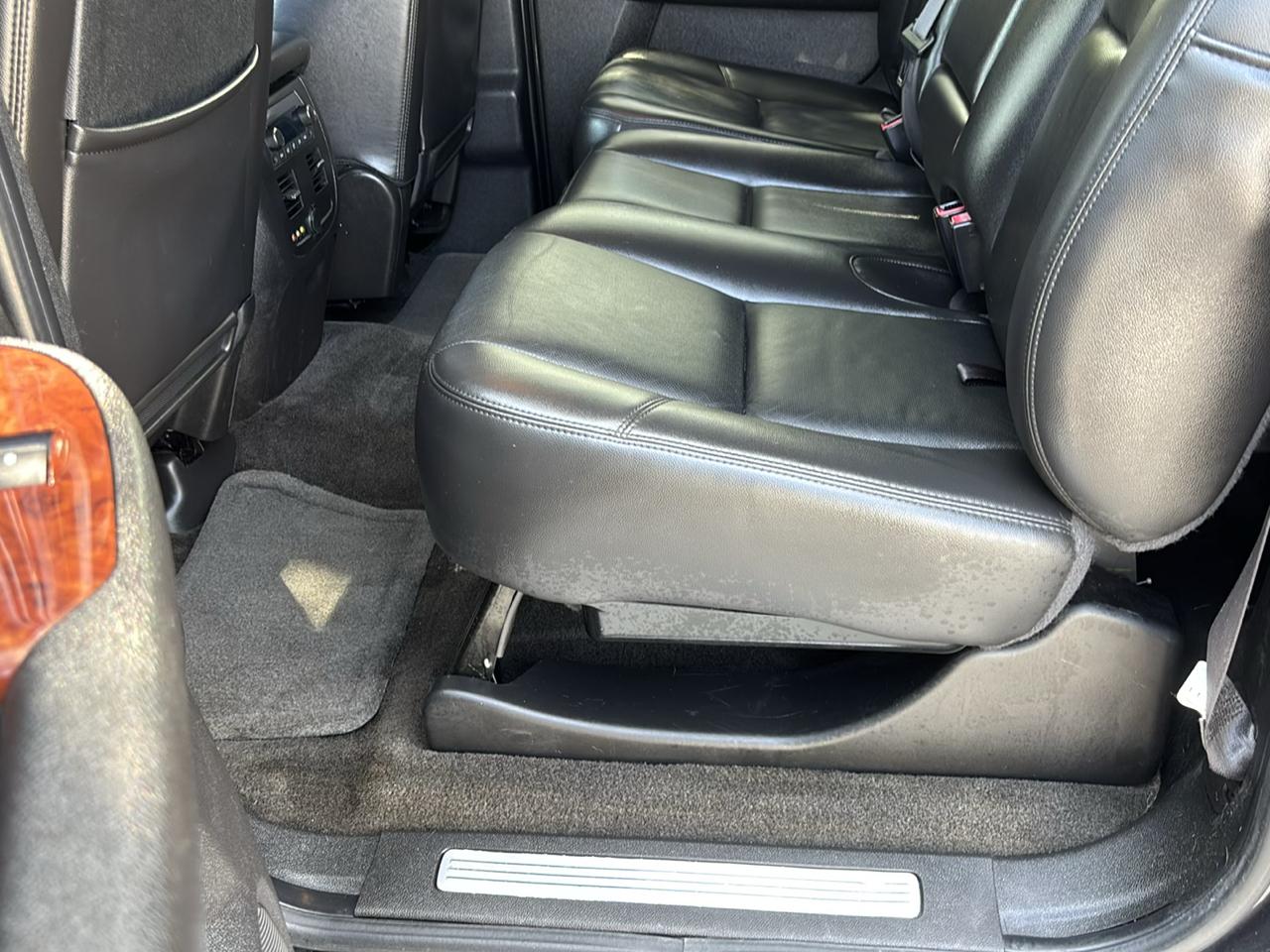 Chevrolet Avalanche LTZ 4WD 2011