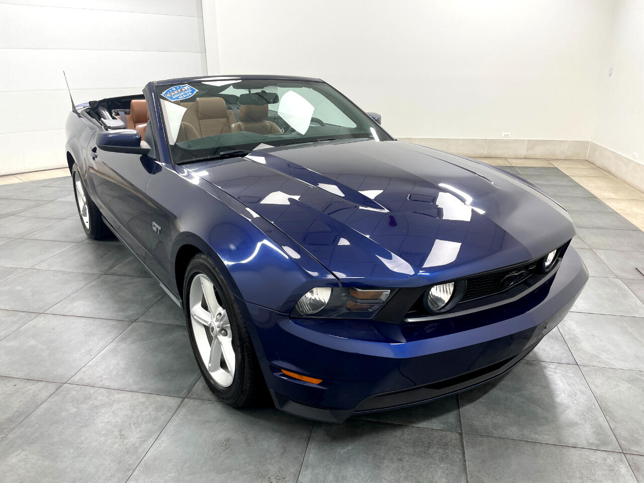 Ford Mustang GT convertible 2010