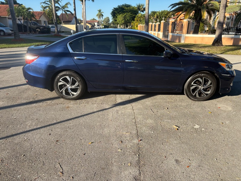 Honda Accord LX Sedan CVT 2017