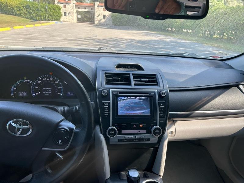 Toyota Camry Hybrid XLE 2014