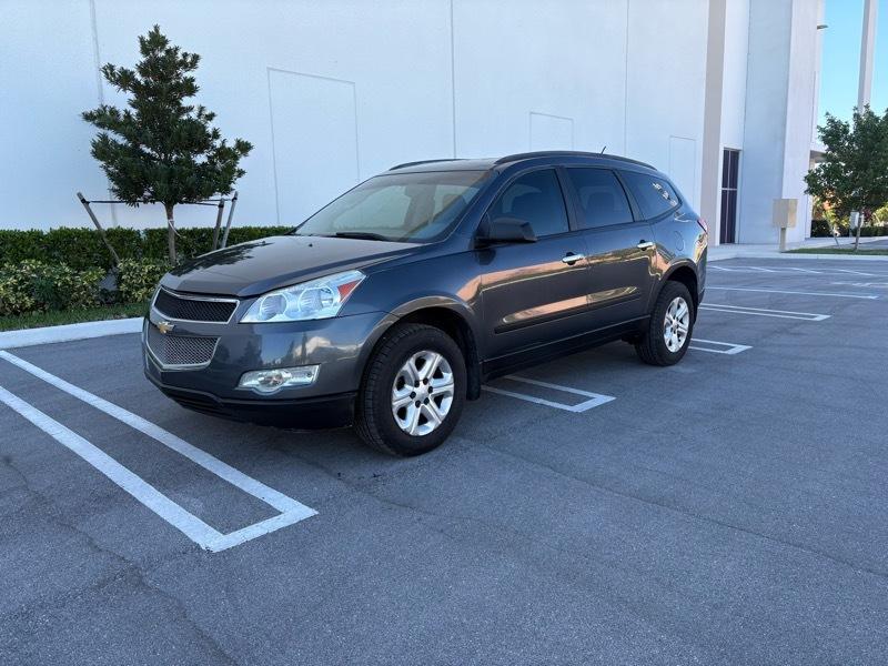 Chevrolet Traverse LS FWD w/PDC 2012