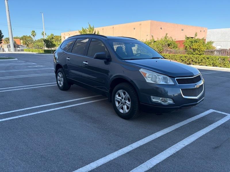 Chevrolet Traverse LS FWD w/PDC 2012
