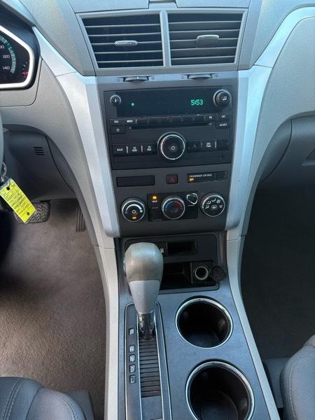 Chevrolet Traverse LS FWD w/PDC 2012