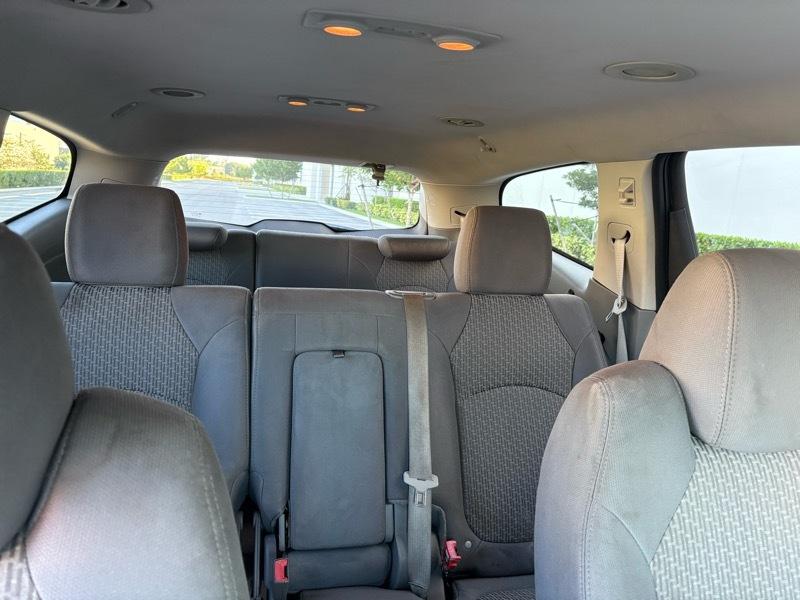 Chevrolet Traverse LS FWD w/PDC 2012