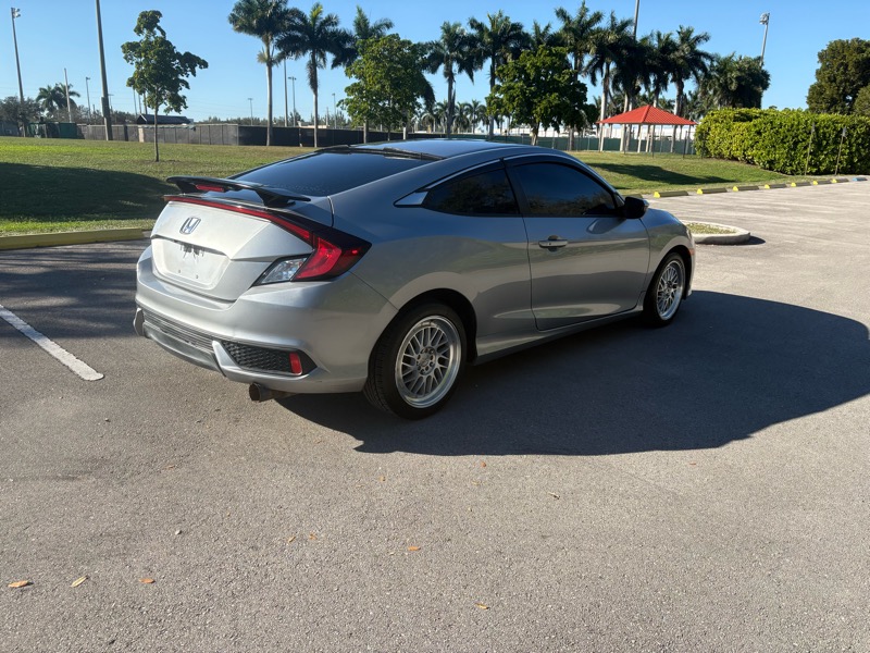 Honda Civic LX-P Coupe CVT 2016