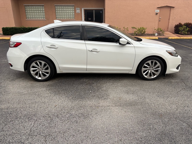 Acura ILX 8-Spd AT w/ Premium Package 2018