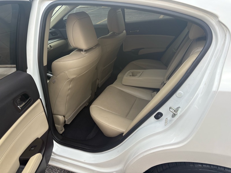 Acura ILX 8-Spd AT w/ Premium Package 2018