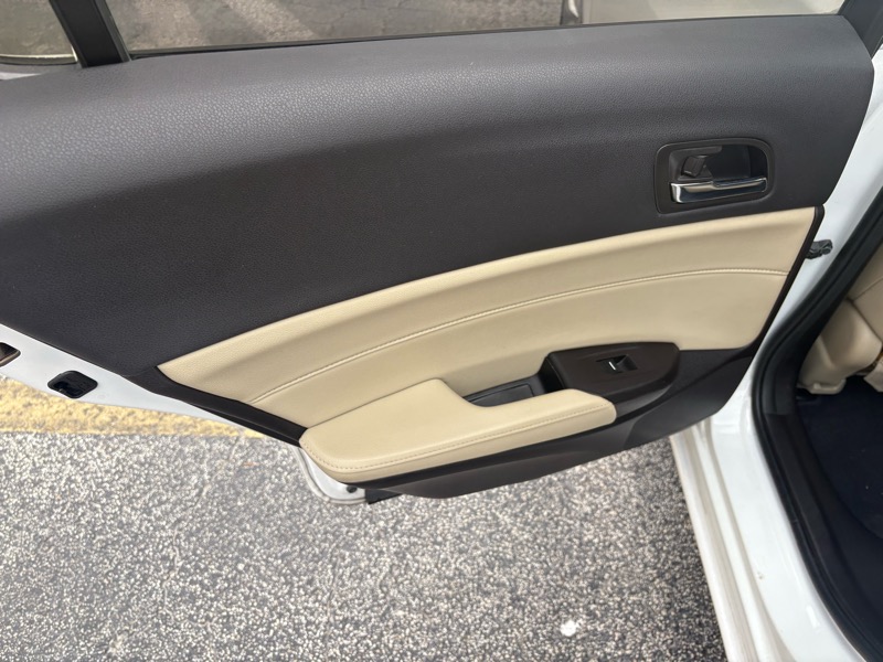 Acura ILX 8-Spd AT w/ Premium Package 2018