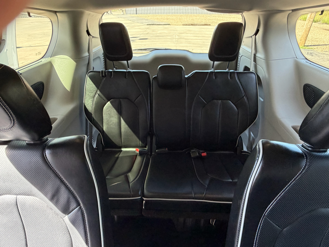 2023 Chrysler Pacifica Limited photo 20