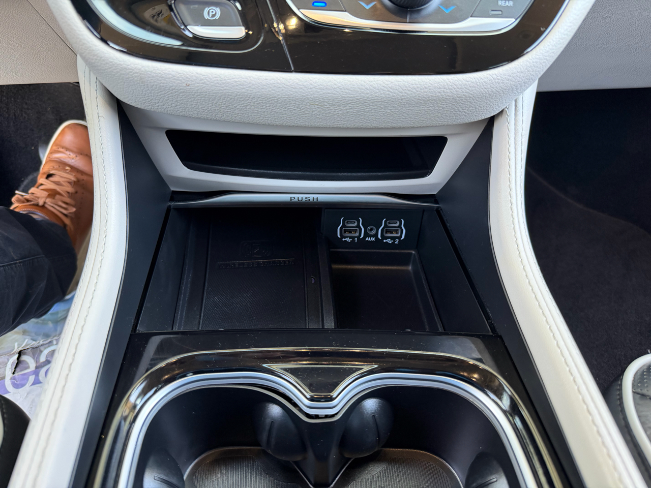 2023 Chrysler Pacifica Limited photo 25
