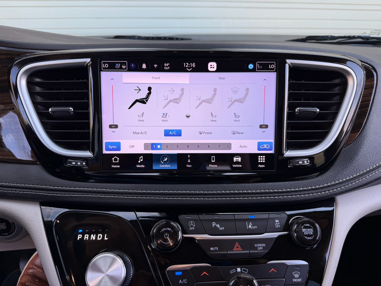 2023 Chrysler Pacifica Limited photo 27
