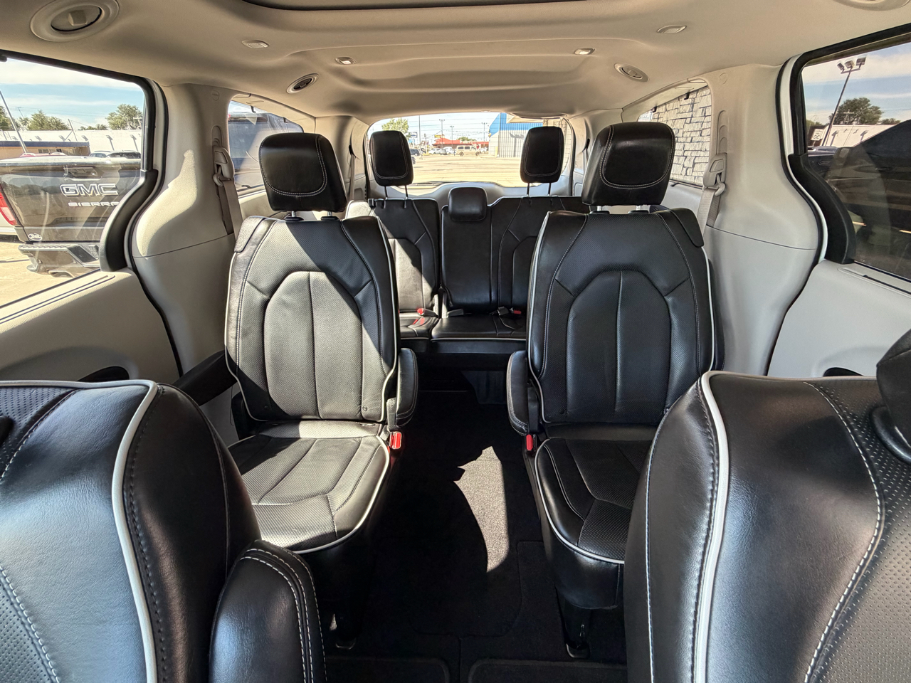 2023 Chrysler Pacifica Limited photo 39