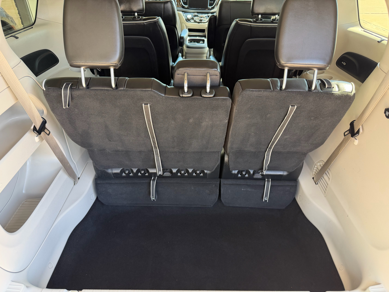 2023 Chrysler Pacifica Limited photo 40