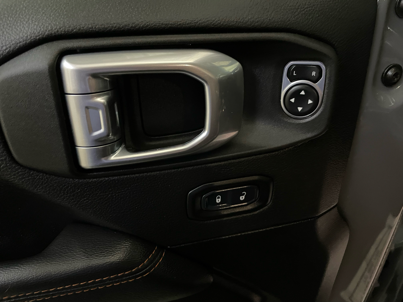 Jeep Gladiator Mojave 2023