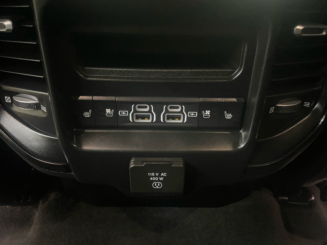 RAM 1500 Limited Crew Cab SWB 4WD 2023