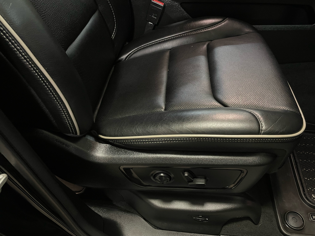 RAM 1500 Limited Crew Cab SWB 4WD 2023