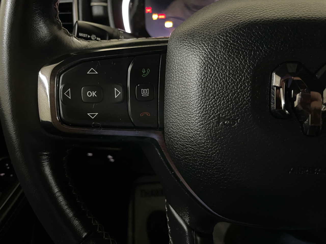 RAM 1500 Limited Crew Cab SWB 4WD 2023