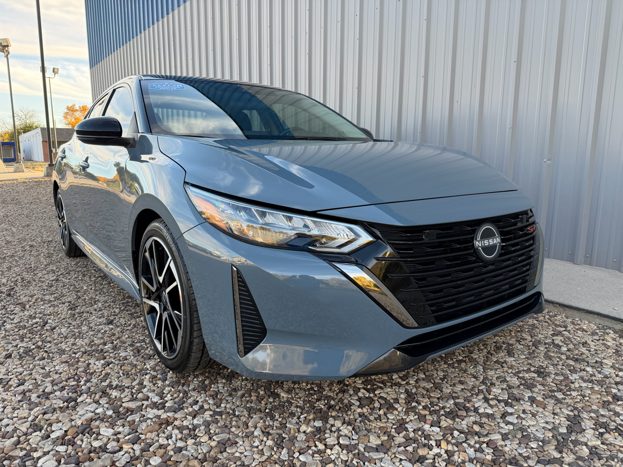 2024 Nissan Sentra SR photo 3