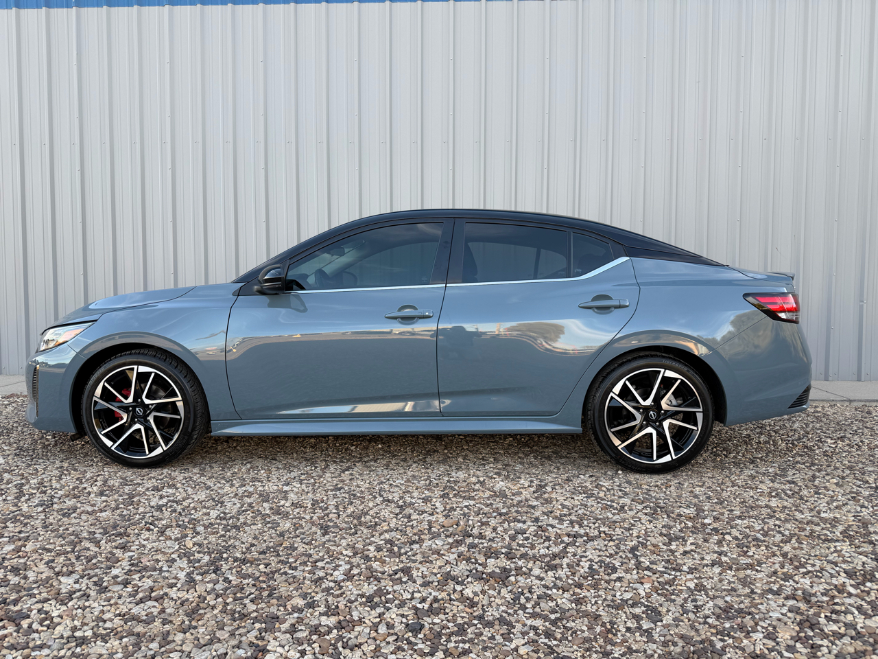 2024 Nissan Sentra SR photo 4