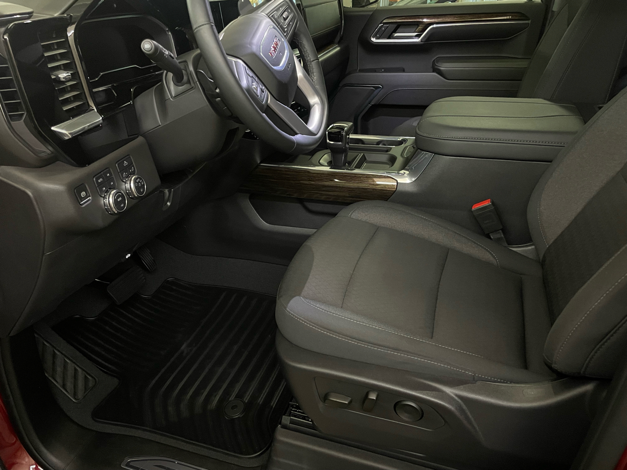 2024 Gmc Sierra 1500 Elevation photo 2