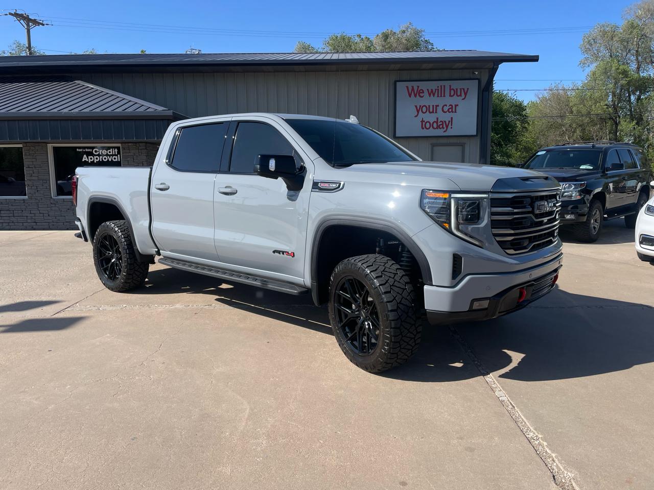 2024 GMC Sierra 1500 AT4 Crew Cab 4WD