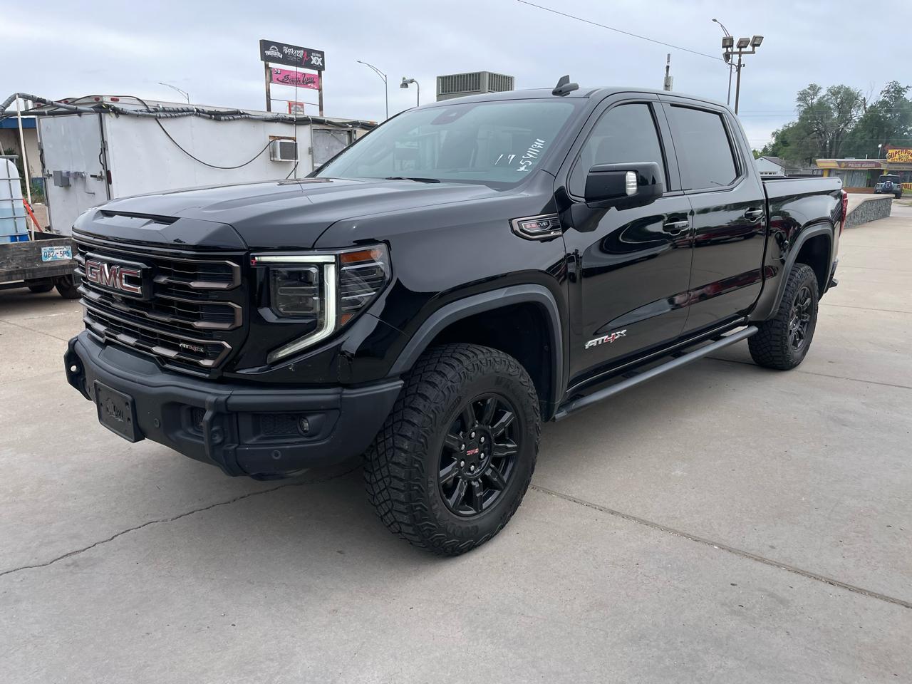 2024 GMC Sierra 1500 AT4X Crew Cab 4WD