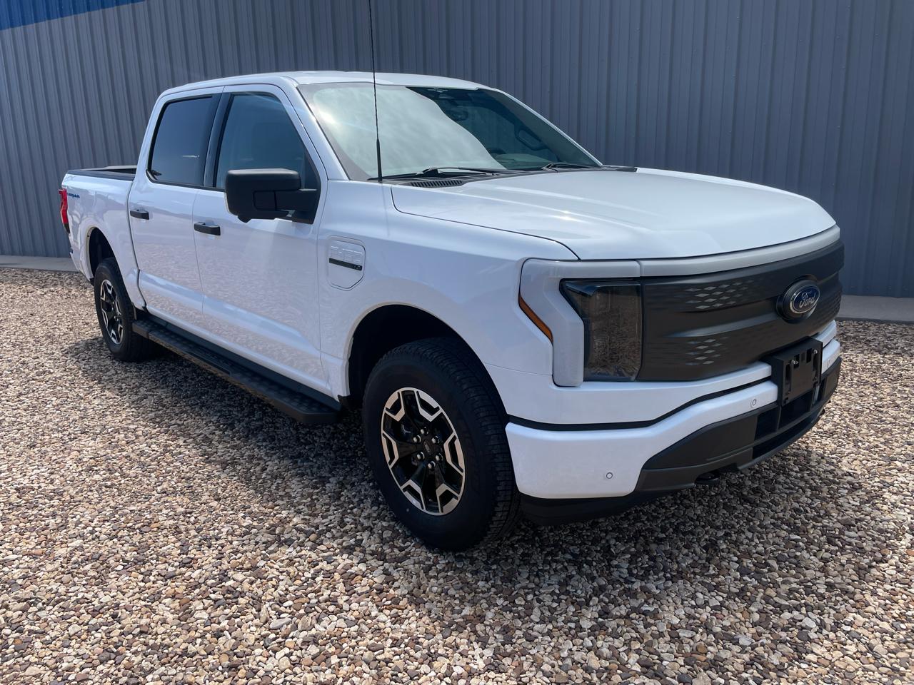 2023 Ford F-150 Lightning XLT