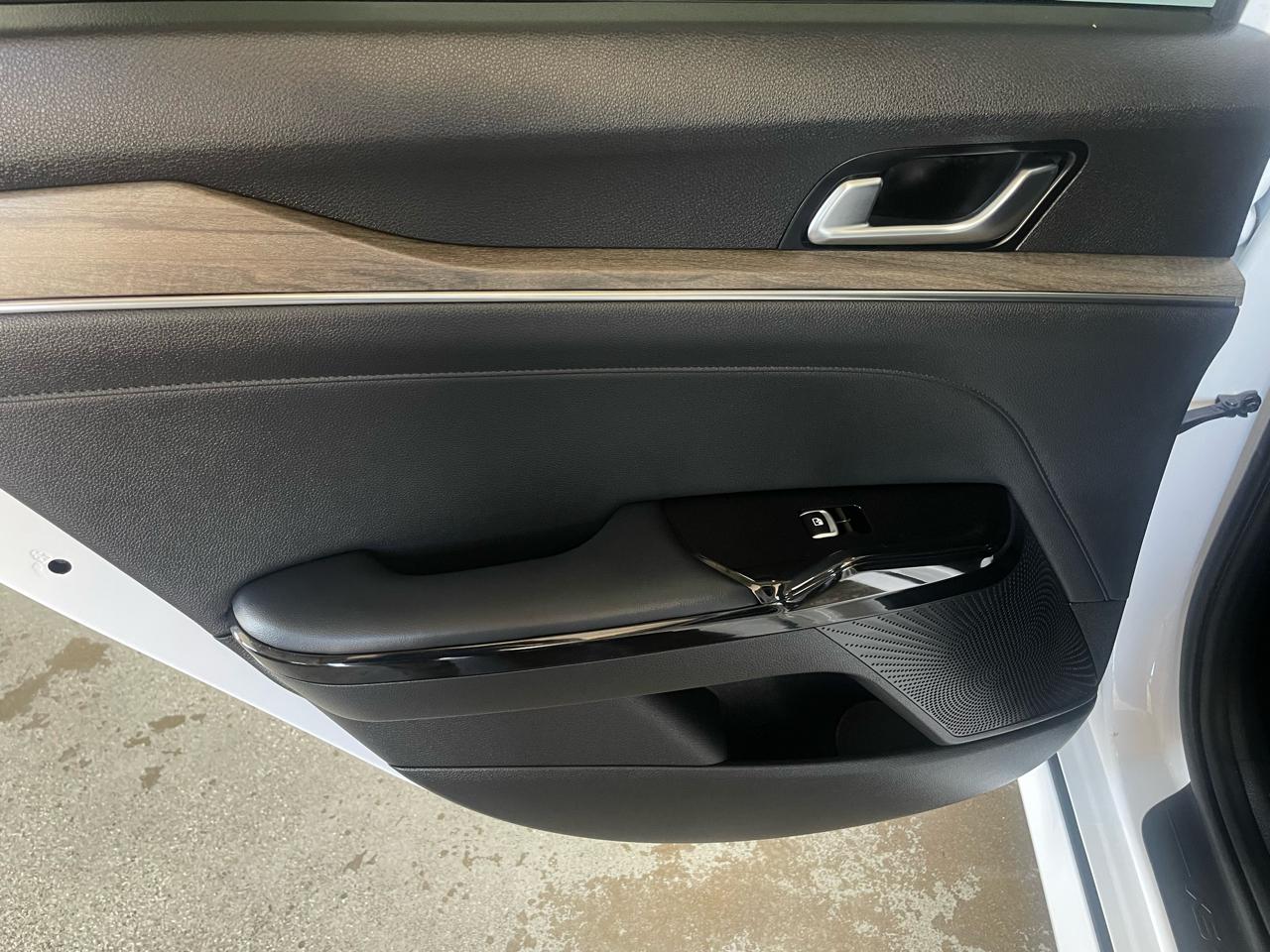 Kia K5 photo 12