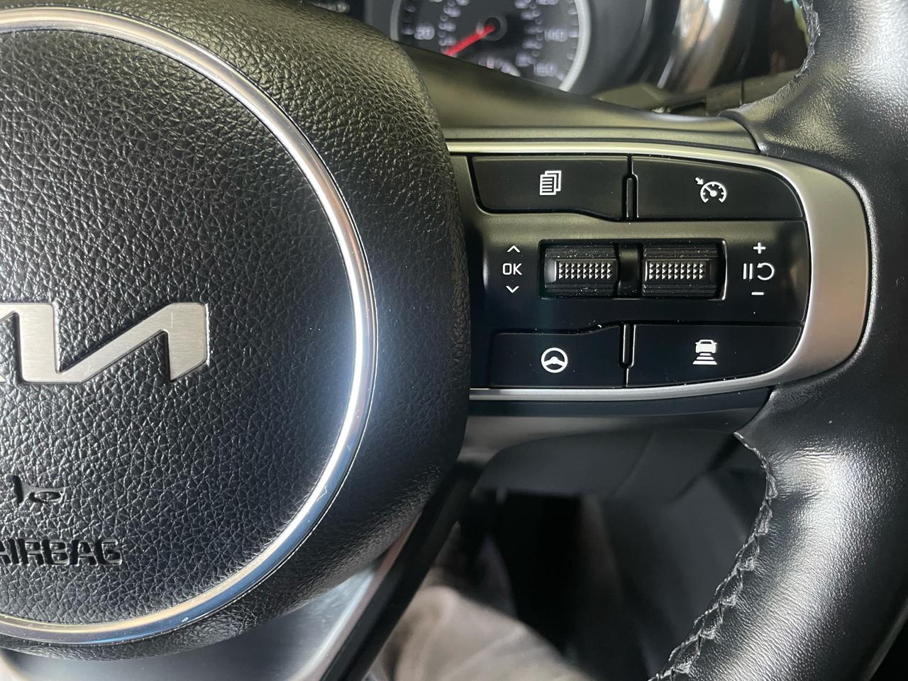 Kia K5 photo 19