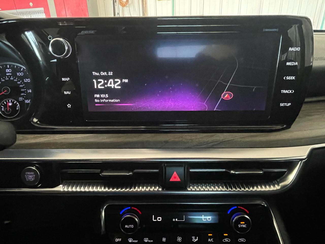 Kia K5 photo 22