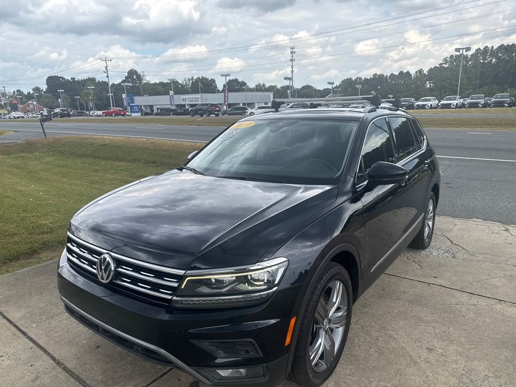 2019 Volkswagen Tiguan SEL Premium R-Line photo 4