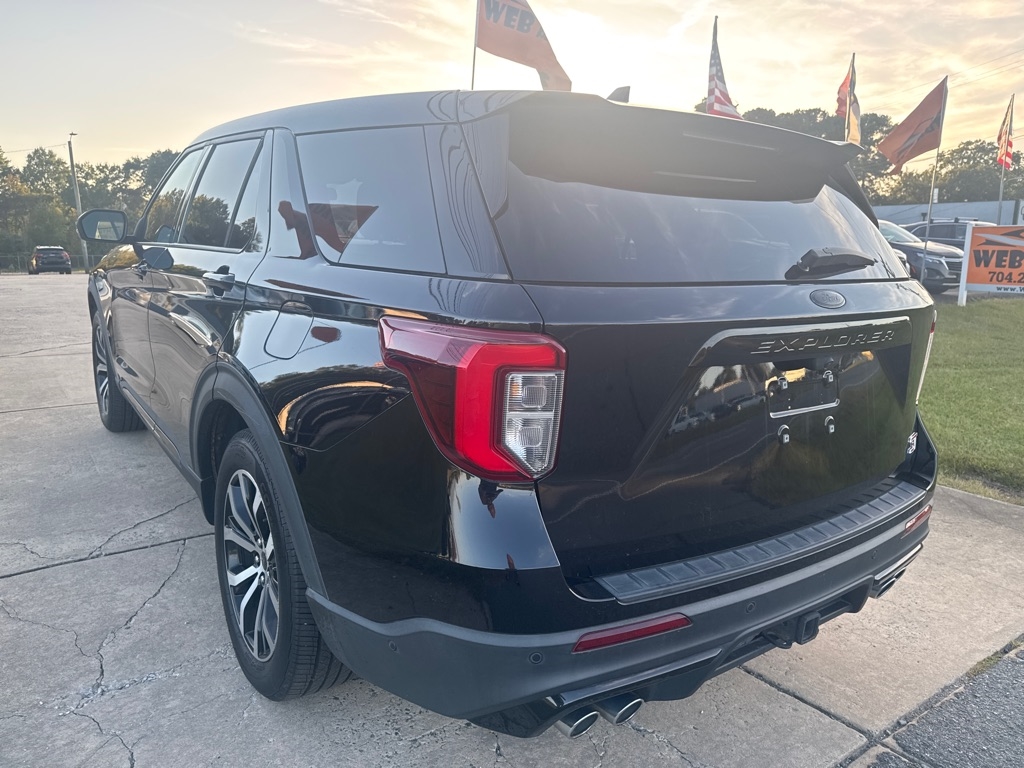 2021 Ford Explorer ST photo 7