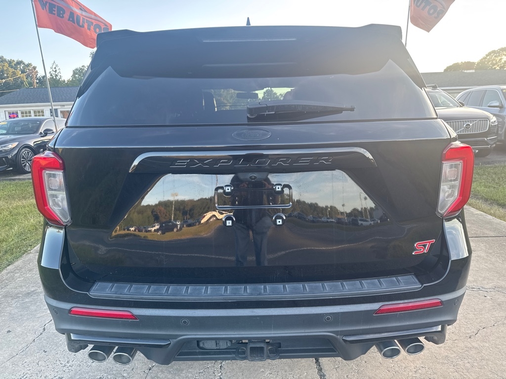 2021 Ford Explorer ST photo 12