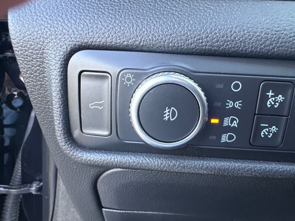 2021 Ford Explorer ST photo 18