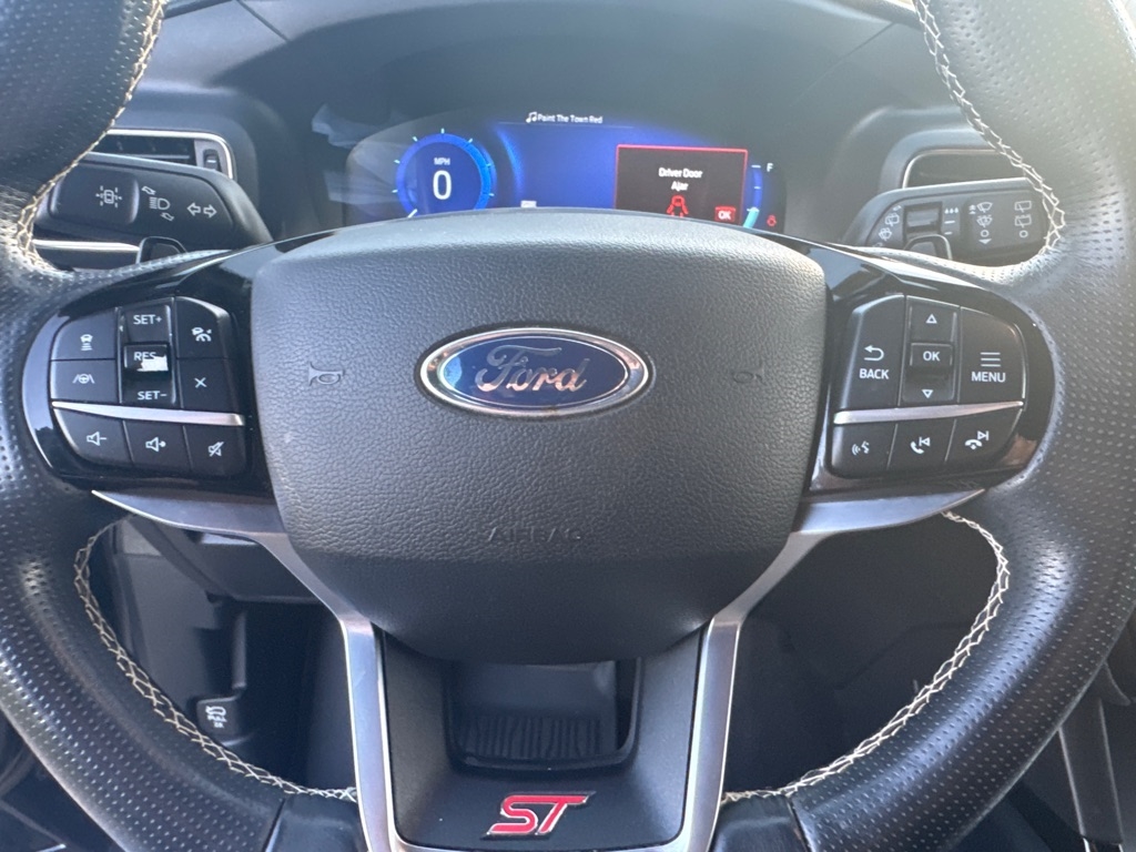 2021 Ford Explorer ST photo 19