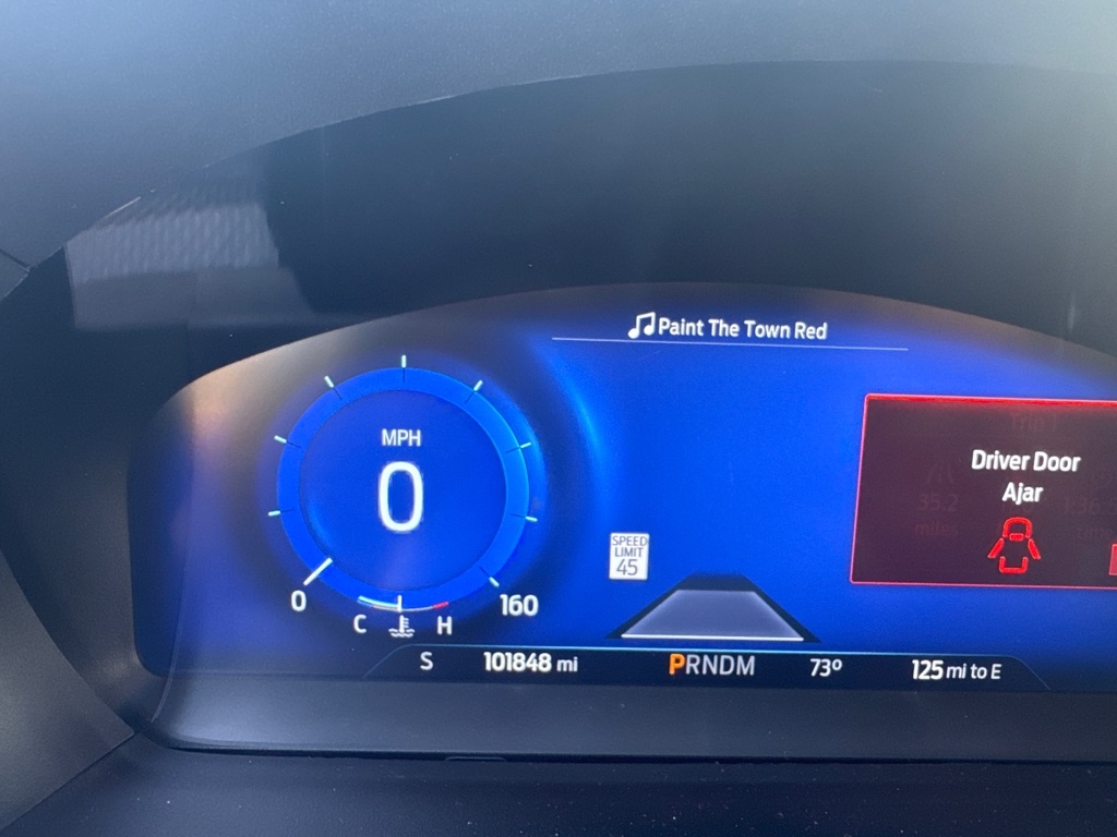 2021 Ford Explorer ST photo 20